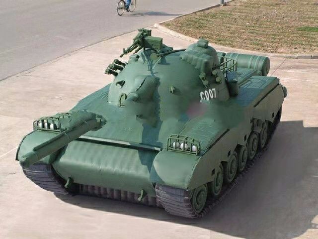 平南小型军事坦克