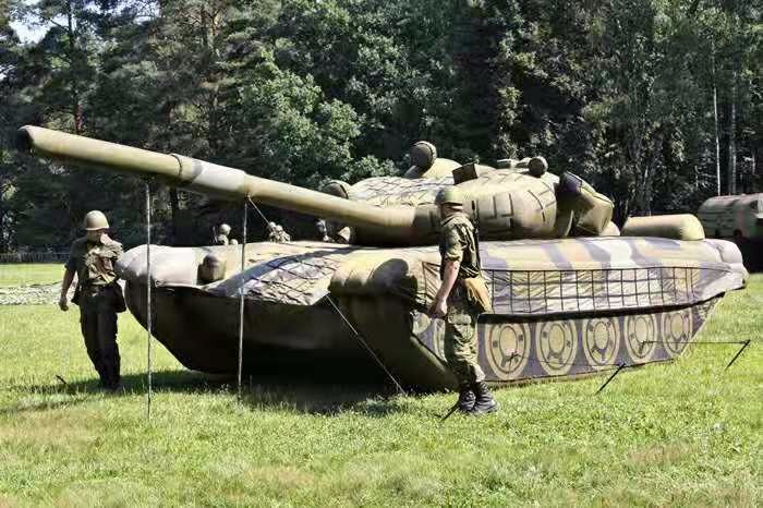 平南大型军用充气坦克